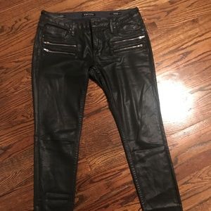 Vigoss Black Coated Jeans in Women